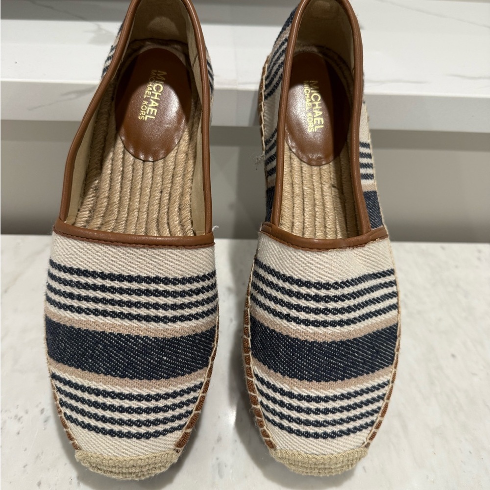 Michael Kors Blue and Cream Loafers Slip-Ons New Never Worn w/out Box - Picture 4 of 7